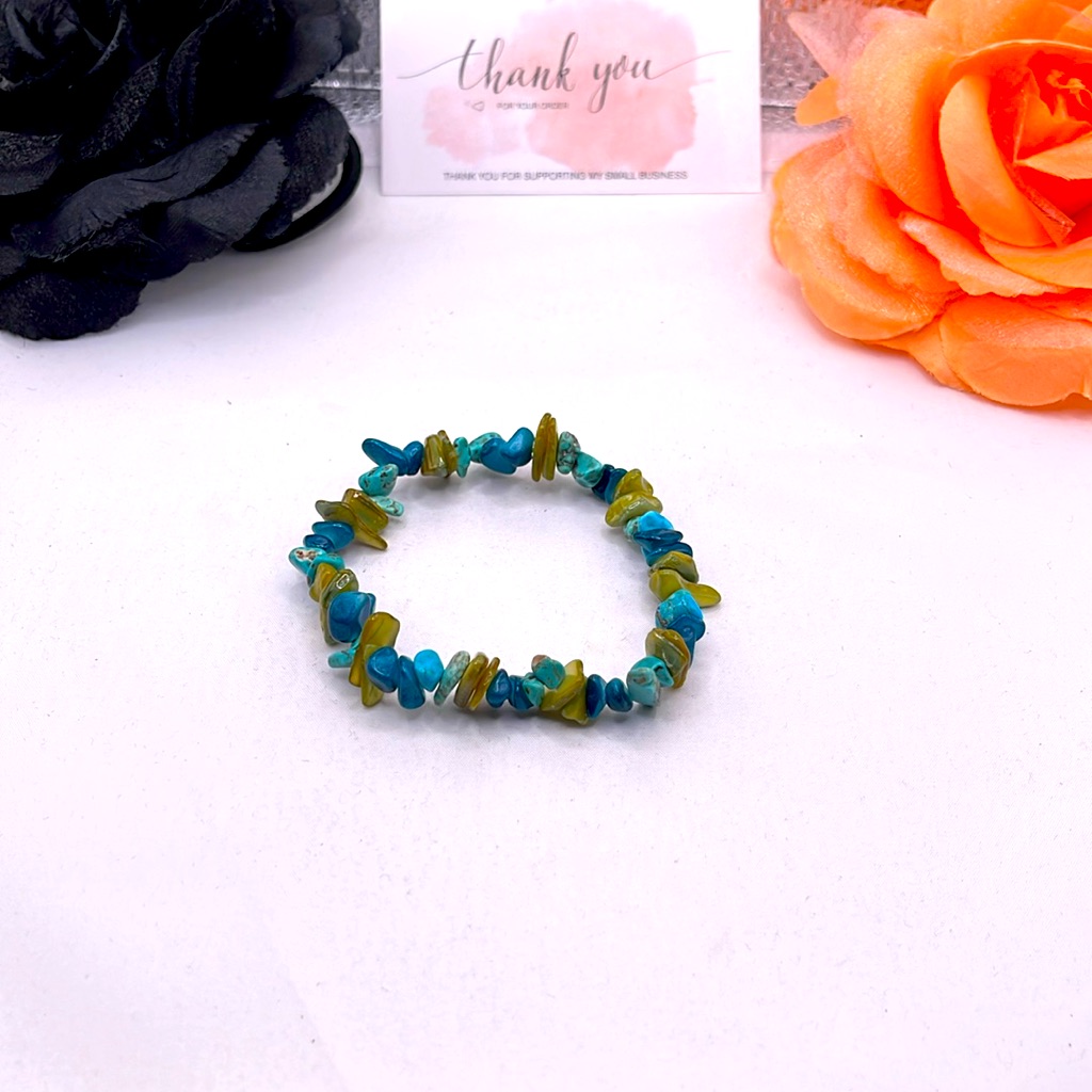 2.6.24_8 Gemstone Chips Stretchy Bracelet